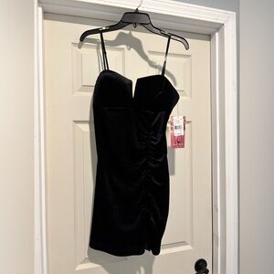 Juniors black dress brand new size Large